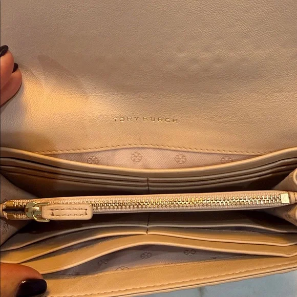 Tory Burch Wallet - Picture 4 of 4